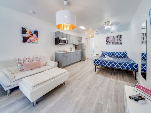 Louie'z Rentals